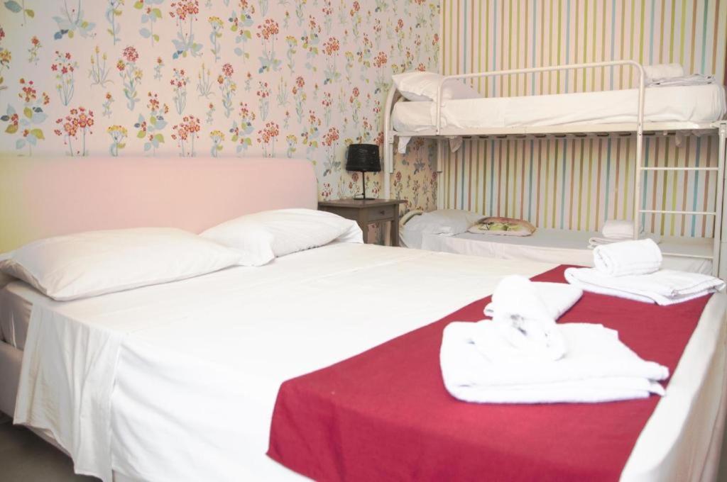 Hostal In City-in